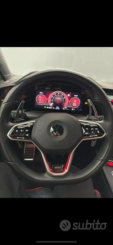 Usata VW Golf VIII GTI 351 CV (258 kW) 2021 Nero Utilitaria