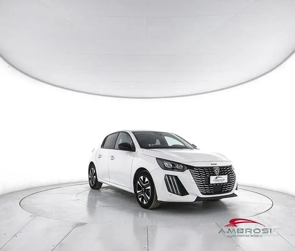Usata Peugeot 208 Allure 101 CV (74 kW) 2025 Bianco Utilitaria