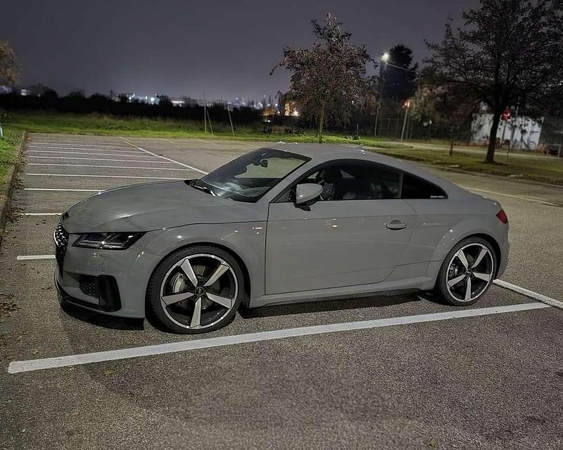 Usata Audi TT Ambiente 250 CV (183 kW) 2019 Grigio Coupé