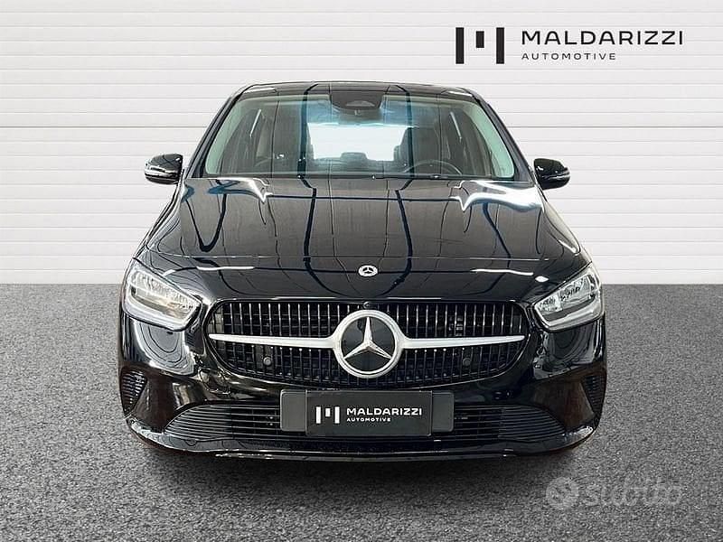 Usata Mercedes 180 Executive 116 CV (85 kW) 2023 Nero Berlina