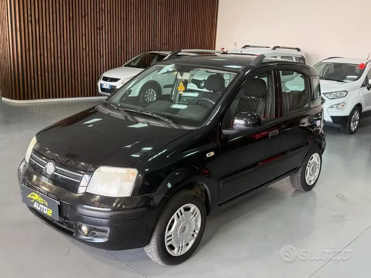 Usata Fiat Panda Active 60 CV (44 kW) 2010 Nero Utilitaria