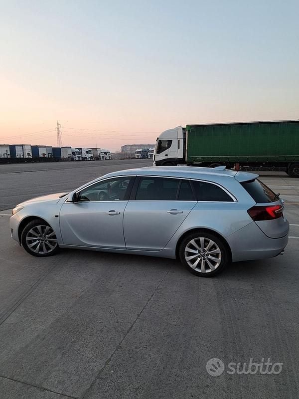 Usata Opel Insignia Sport 170 CV (125 kW) 2016 Grigio Station wagon