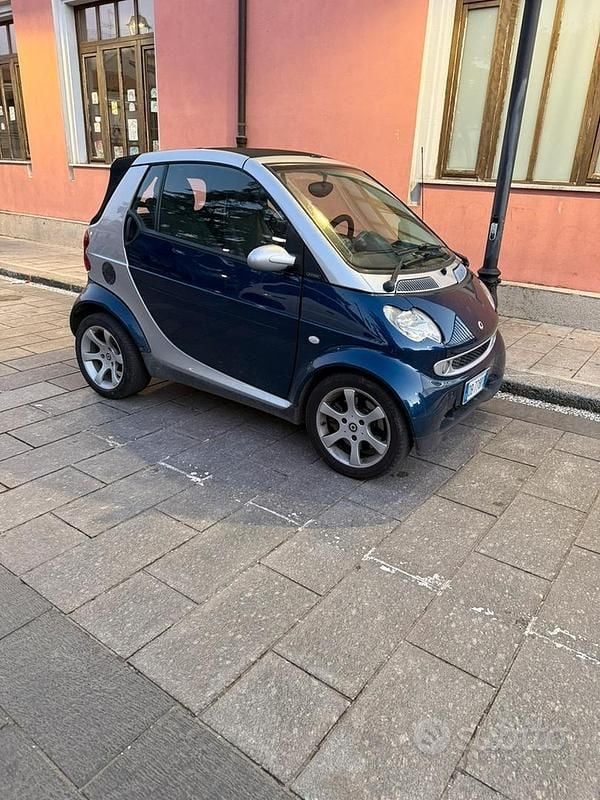 Usata Smart ForTwo Cabrio 61 CV (44 kW) 2005 Blu Cabrio