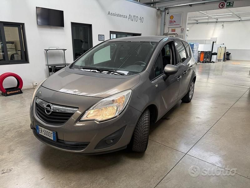 Usata Opel Meriva Cosmo 101 CV (74 kW) 2012 Monovolume