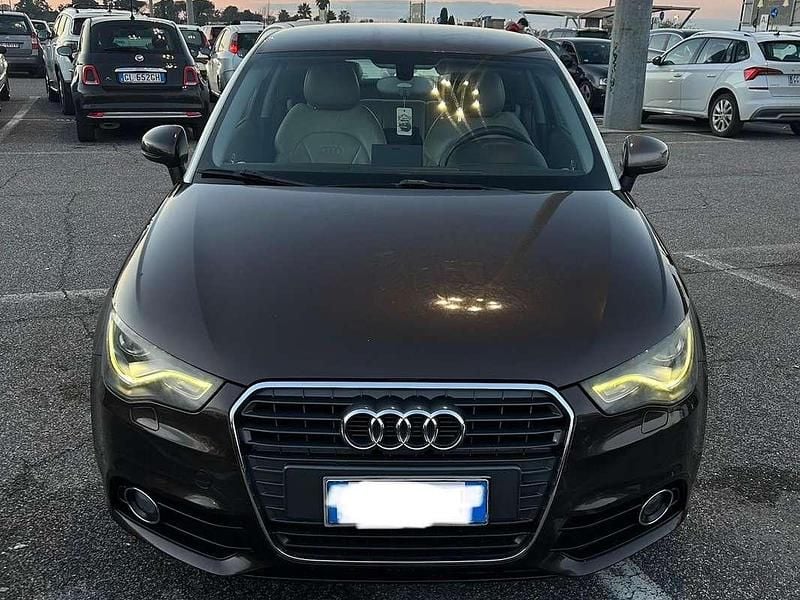 Usata Audi A1 105 CV (77 kW) 2011 Marrone Utilitaria