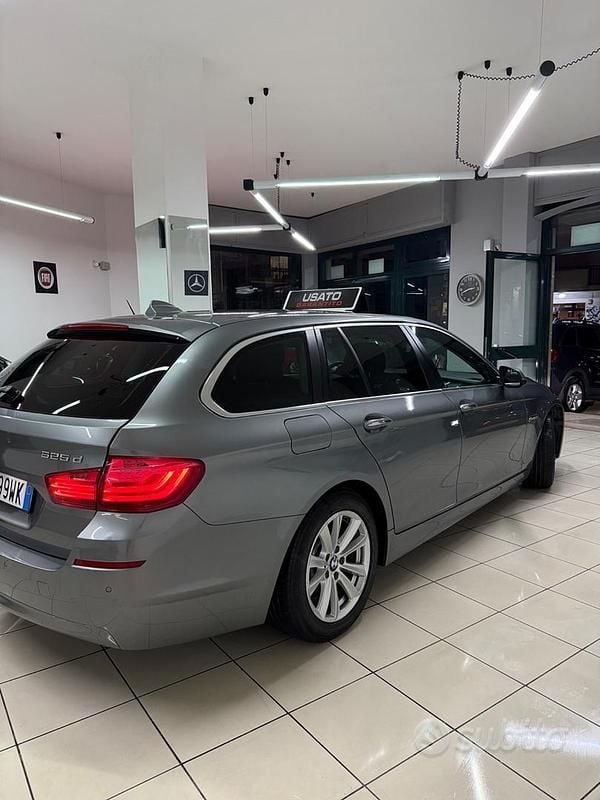 Usata BMW 525 Luxury Line 218 CV (160 kW) 2015 Grigio Station wagon