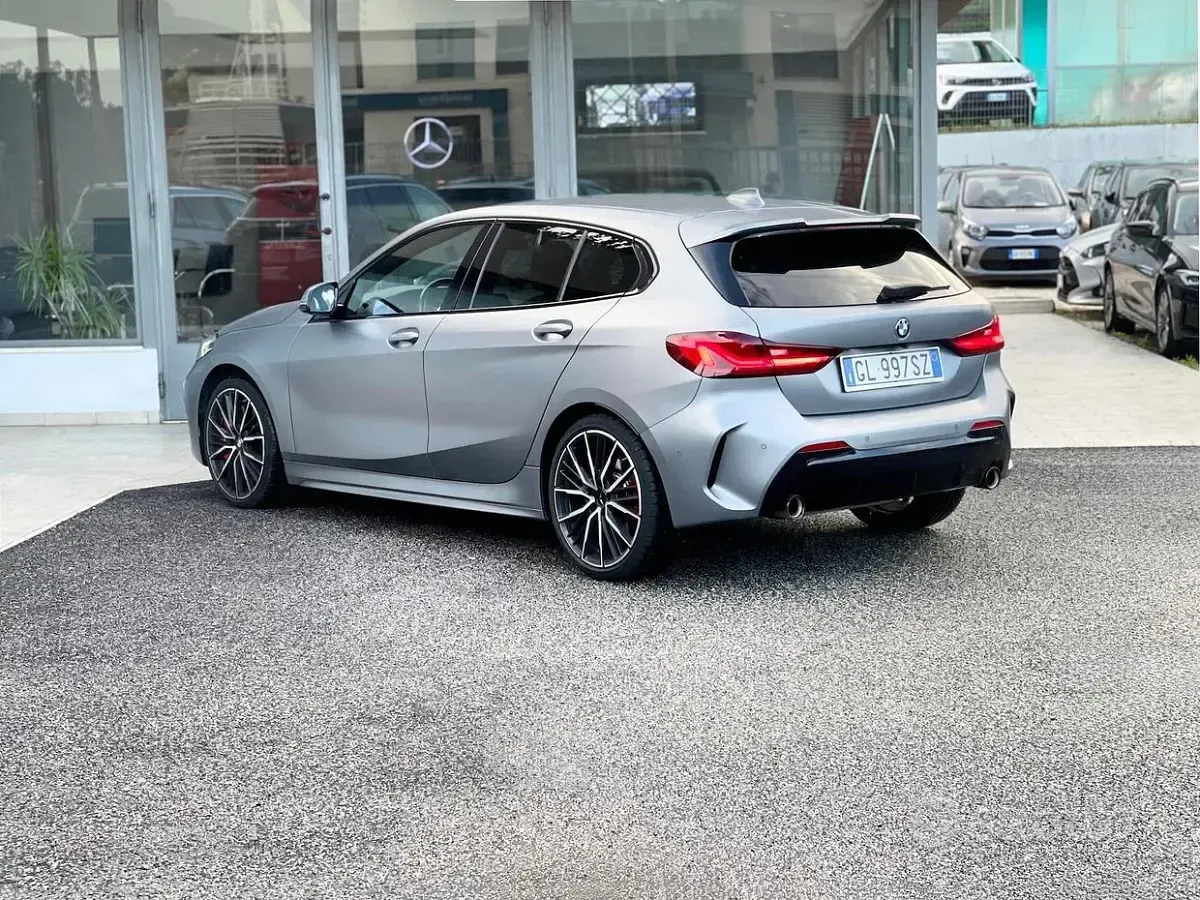 Usata BMW 120 M Sport 190 CV (139 kW) 2022 Grigio Utilitaria