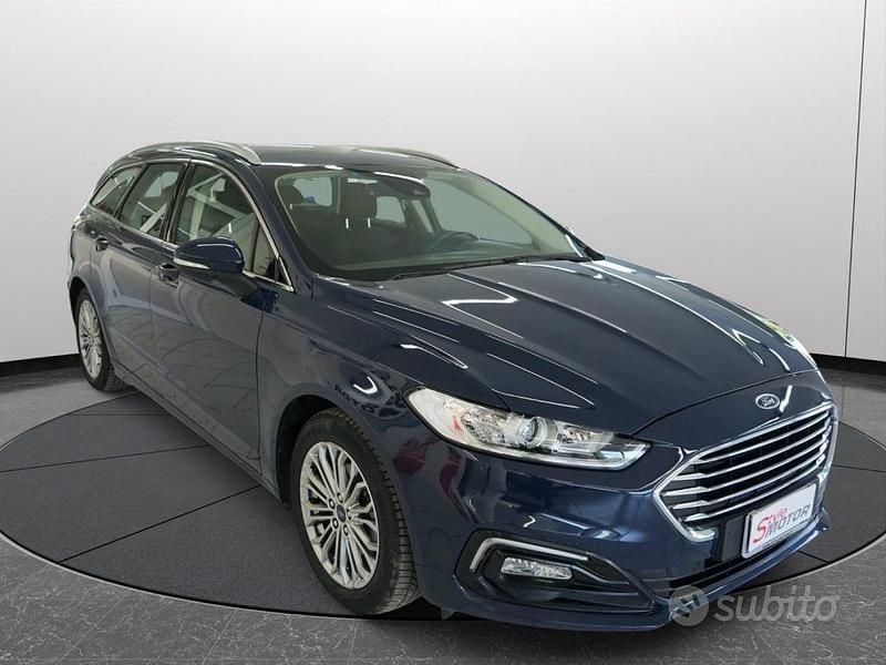 Usata Ford Mondeo 187 CV (137 kW) 2022 Blu Station wagon
