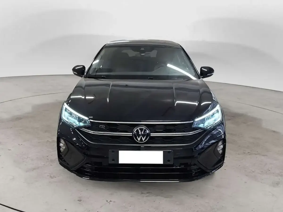 Usata VW Taigo R-line 110 CV (80 kW) 2023 Nero SUV