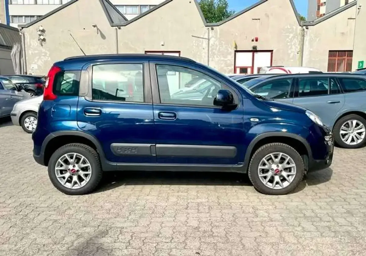 Usata Fiat Panda 4x4 95 CV (69 kW) 2018 Blu/azzurro Utilitaria
