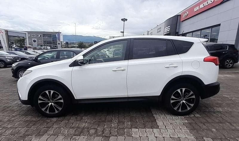 Usata Toyota RAV4 Active 124 CV (91 kW) 2014 Bianco SUV