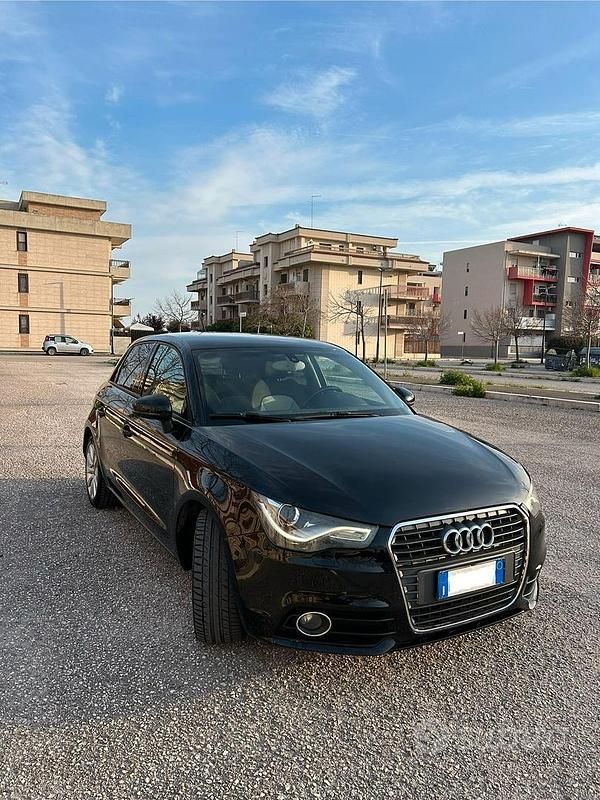 Usata Audi A1 90 CV (66 kW) 2012 Nero Berlina