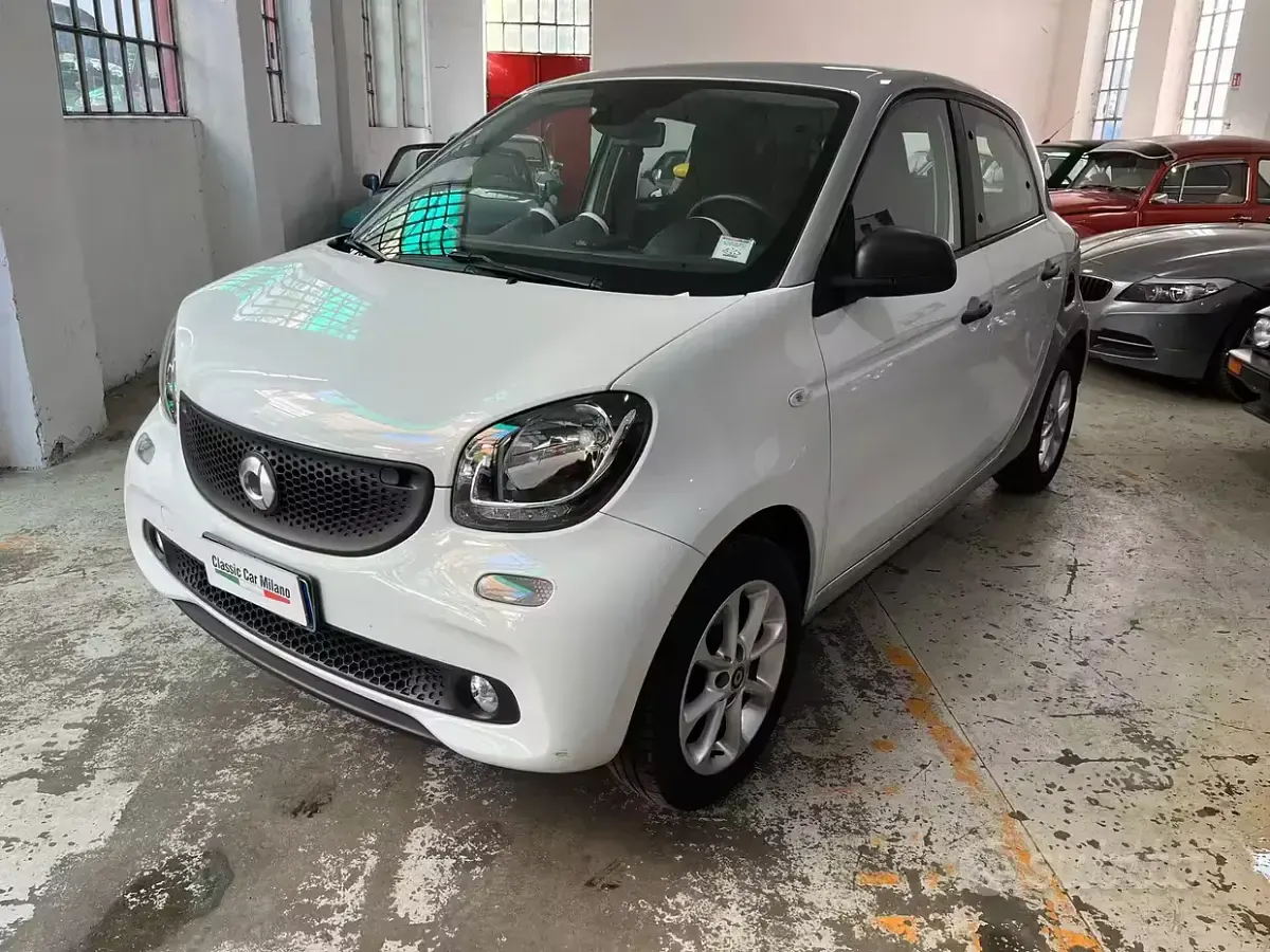 Usata Smart ForFour Passion 71 CV (52 kW) 2017 Bianco Utilitaria