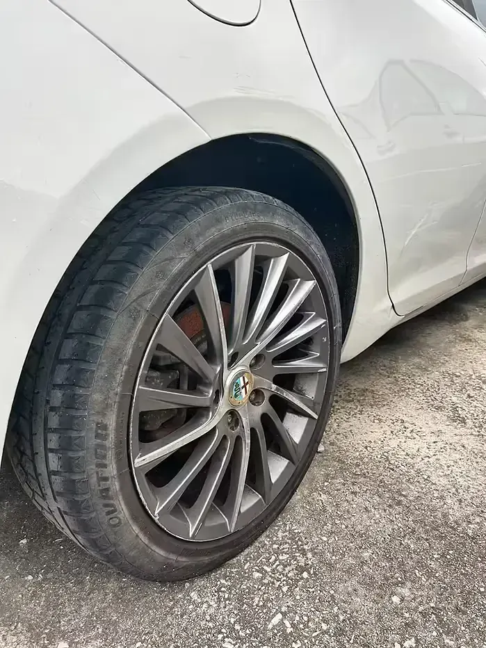 Usata Alfa Romeo Giulietta 130 CV (95 kW) 2010 Bianco Utilitaria