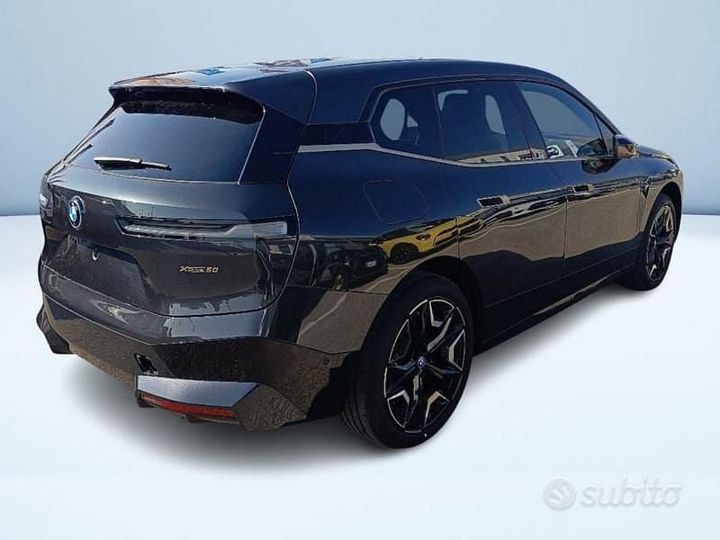 Nuova BMW iX Comfort Edition 484 kW (659 CV) 2025 Grigio SUV