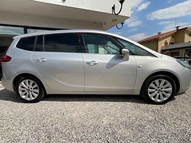 Usata Opel Zafira Tourer 110 CV (80 kW) 2014 Grigio Monovolume