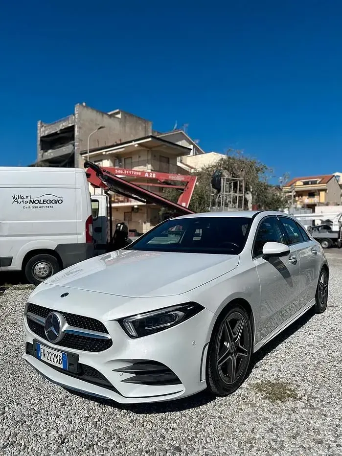 Usata Mercedes A180 Premium 116 CV (85 kW) 2019 Bianco Berlina