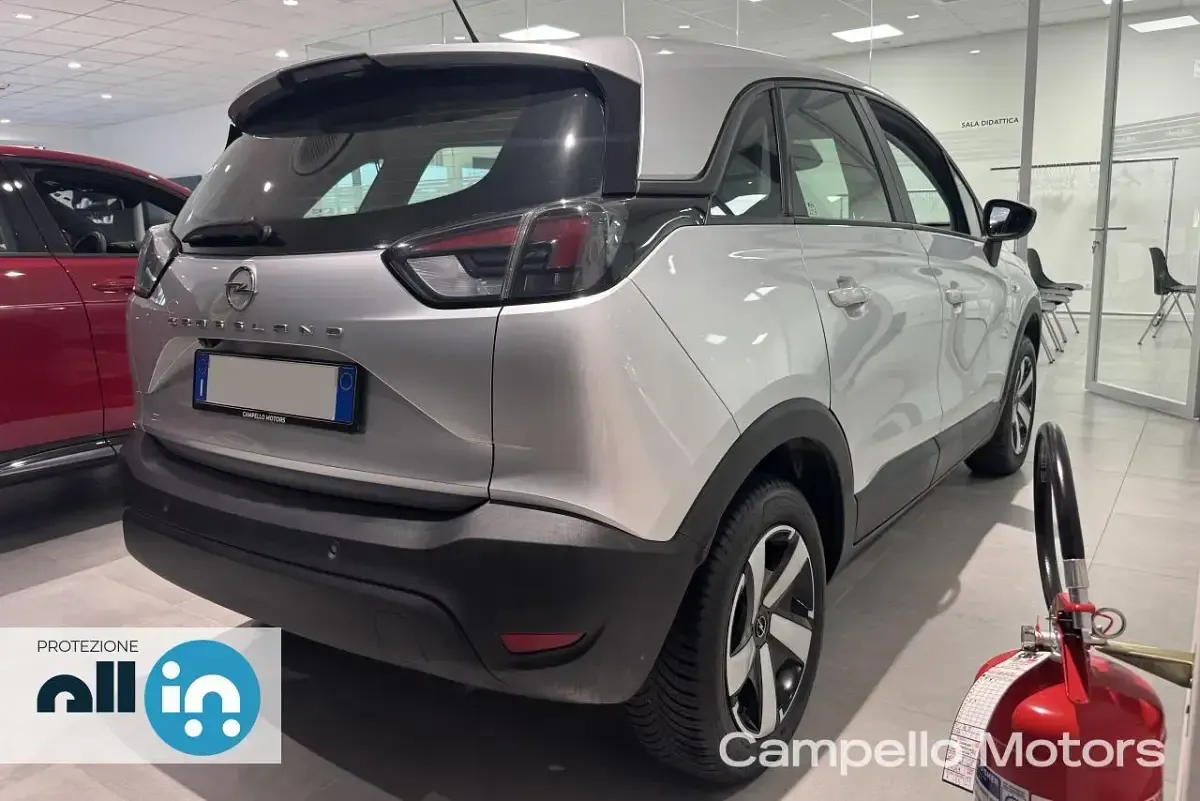 Usata Opel Crossland Edition 110 CV (80 kW) 2023 Argento metallizzato SUV