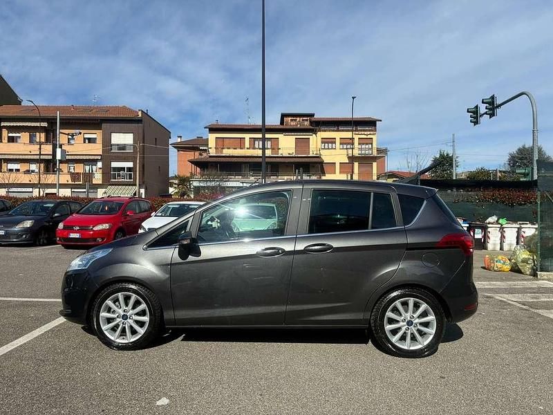 Usata Ford B-MAX Titanium 75 CV (55 kW) 2017 Grigio Monovolume