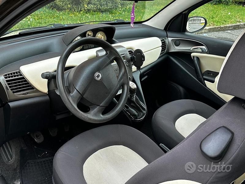 Usata Lancia Ypsilon 2004 Marrone Utilitaria