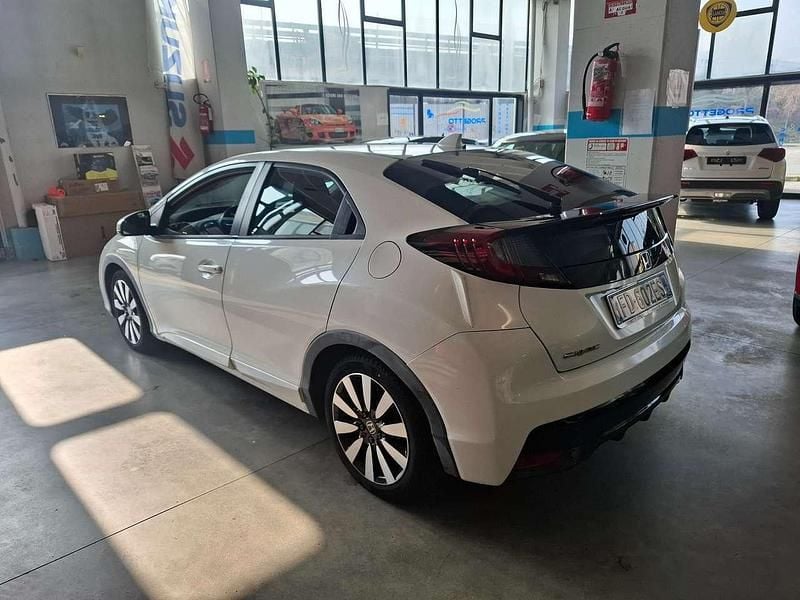 Usata Honda Civic Elegance 120 CV (88 kW) 2016 Bianco Berlina