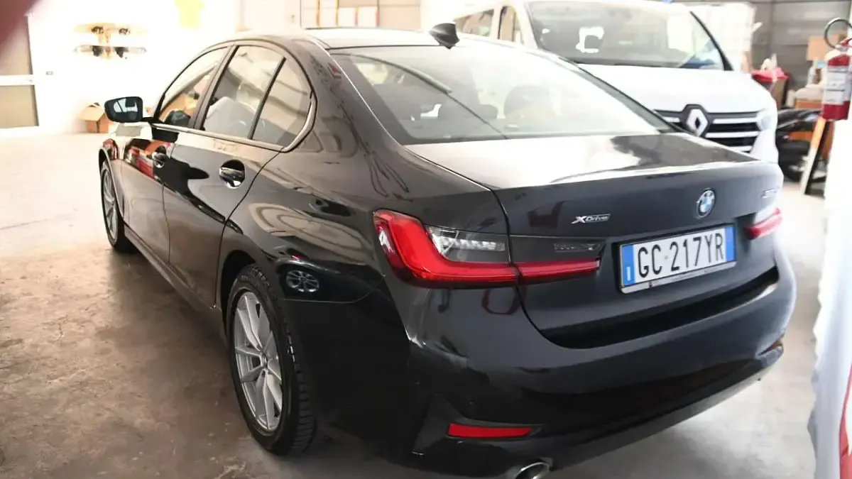 Usata BMW 320 190 CV (139 kW) 2020 Nero Berlina