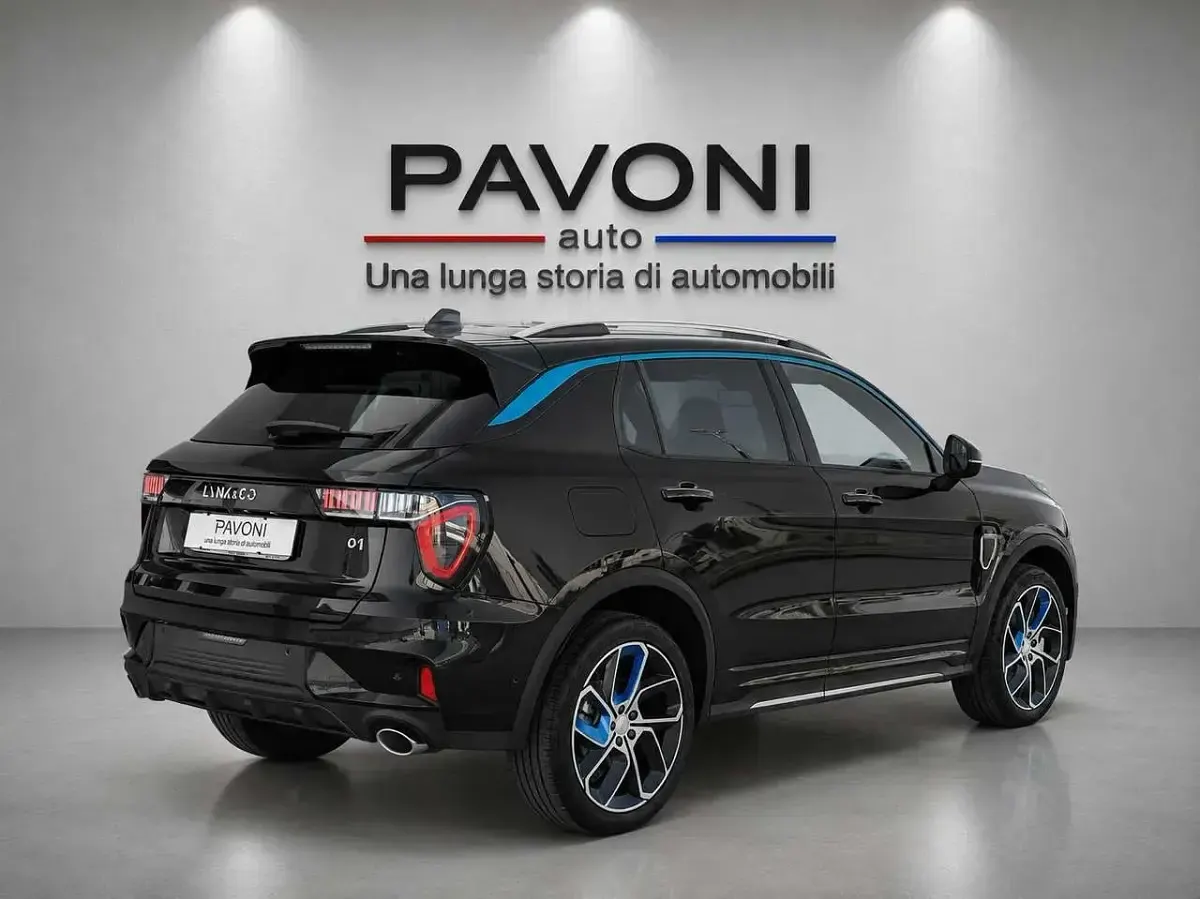 Usata Lynk & Co 01 261 CV (191 kW) 2024 Nero SUV