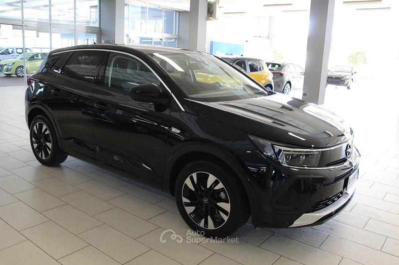 Usata Opel Grandland X Business Elegance 131 CV (96 kW) 2022 Nero SUV