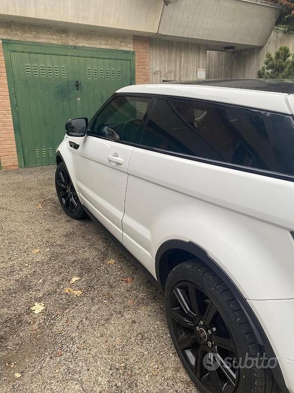 Usata Land Rover Range Rover evoque 190 CV (139 kW) 2011 Bianco SUV