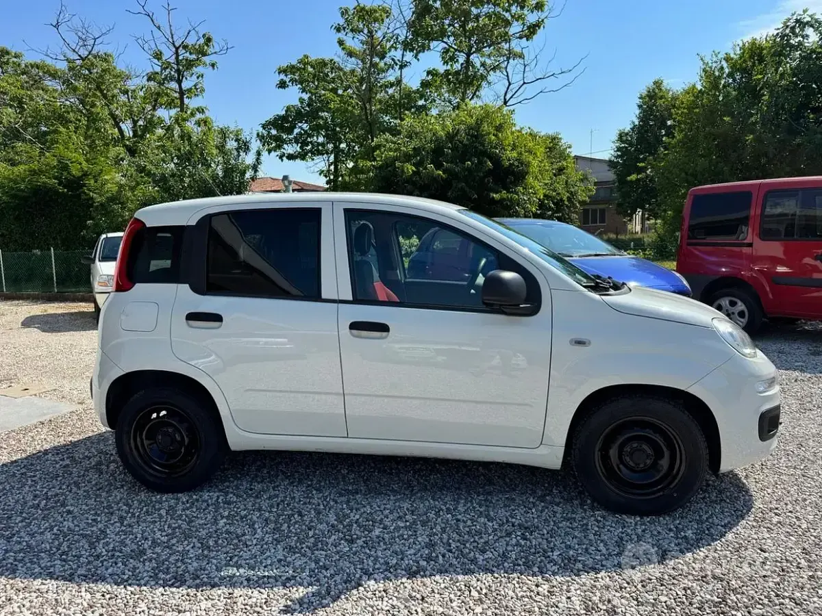 Usata Fiat Panda Pop 80 CV (58 kW) 2015 Bianco Utilitaria
