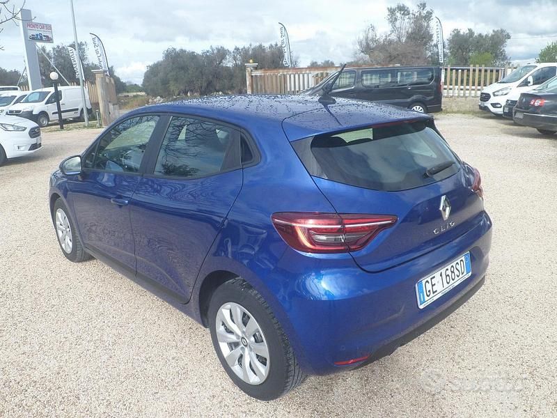 Usata Renault Clio V Business 86 CV (63 kW) 2021 Blu Berlina