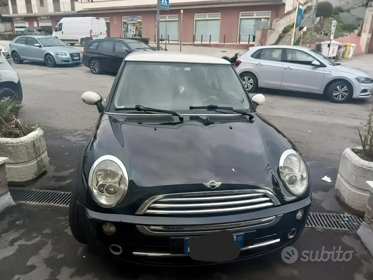 Usata Mini ONE 126 CV (92 kW) 2005 Nero Utilitaria