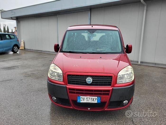 Usata Fiat Doblò Dynamic 105 CV (77 kW) 2008 Rosso Monovolume
