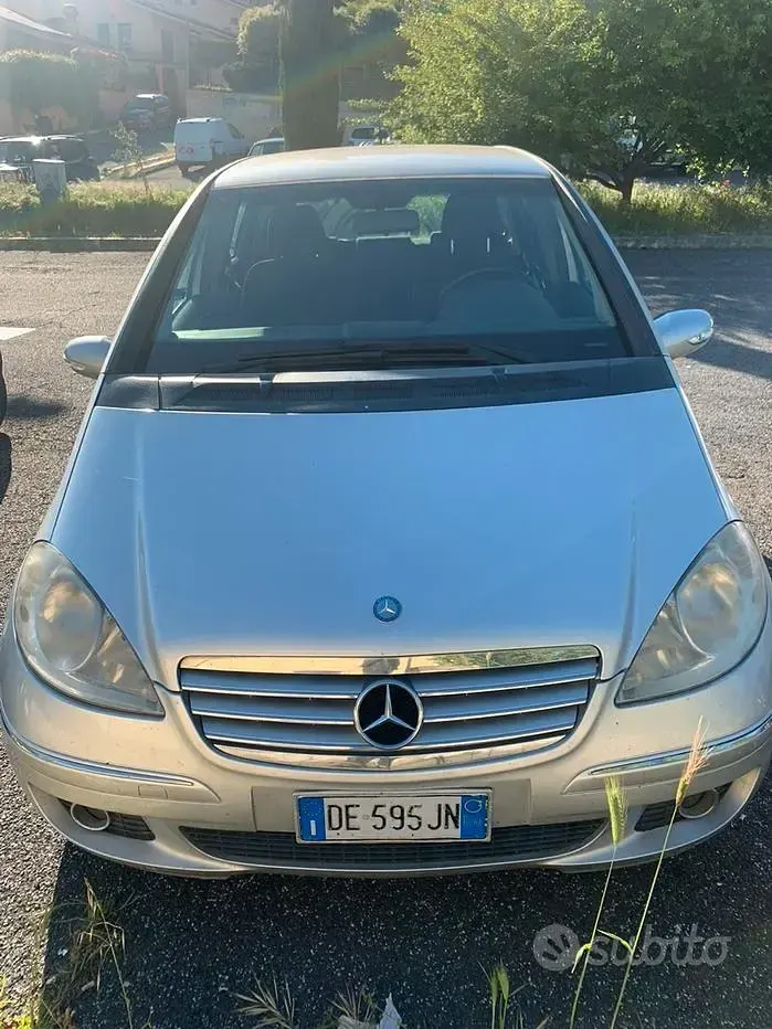 Usata Mercedes 180 109 CV (80 kW) 2008 Grigio Berlina