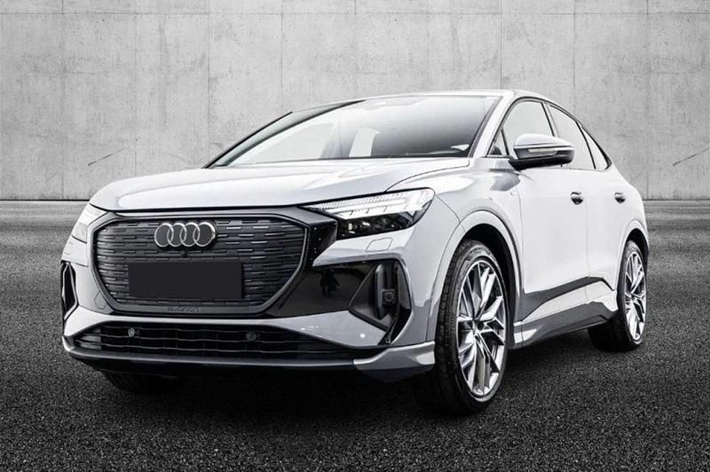 Grigio Usata 2024 Audi Q4 e-tron S-Line SUV | 49.450 € (Buon prezzo) - Immagine 1/4