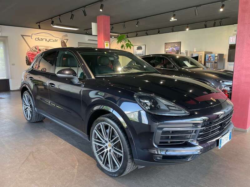 Nero Usata 2019 Porsche Cayenne SUV | 55.900 € (Buon prezzo) - Immagine 1/4