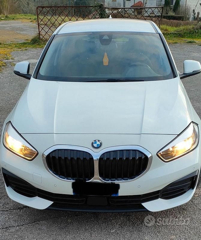 Usata BMW 116 Advantage 116 CV (85 kW) 2022 Bianco Utilitaria
