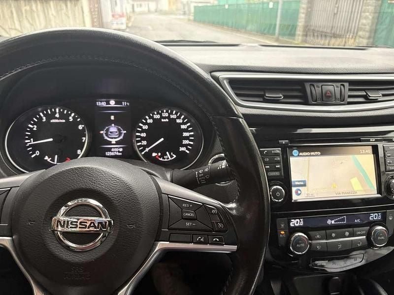 Usata Nissan Qashqai N-Connecta 116 CV (85 kW) 2018 Grigio SUV