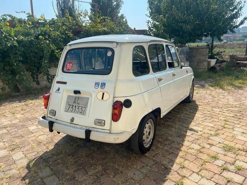 Usata Renault R4 34 CV (25 kW) 1992 Bianco Berlina