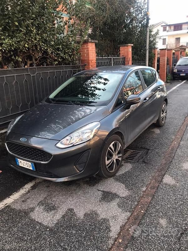 Usata Ford Fiesta 2017 Grigio Utilitaria