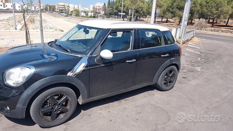 Usata Mini Countryman 111 CV (81 kW) 2010 Nero SUV