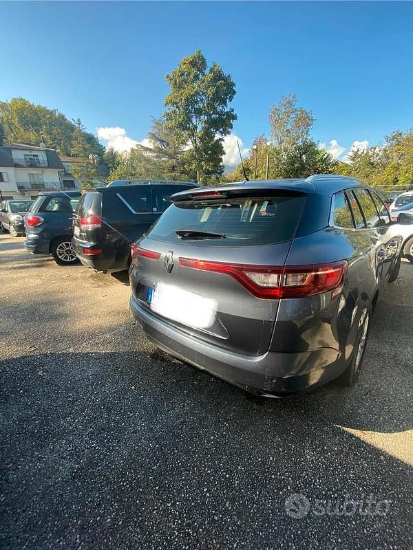 Usata Renault Mégane IV Intens 110 CV (80 kW) 2018 Grigio Berlina