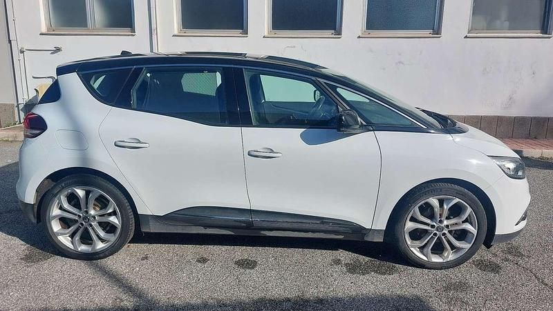 Usata Renault Scénic IV 120 CV (88 kW) 2019 Monovolume