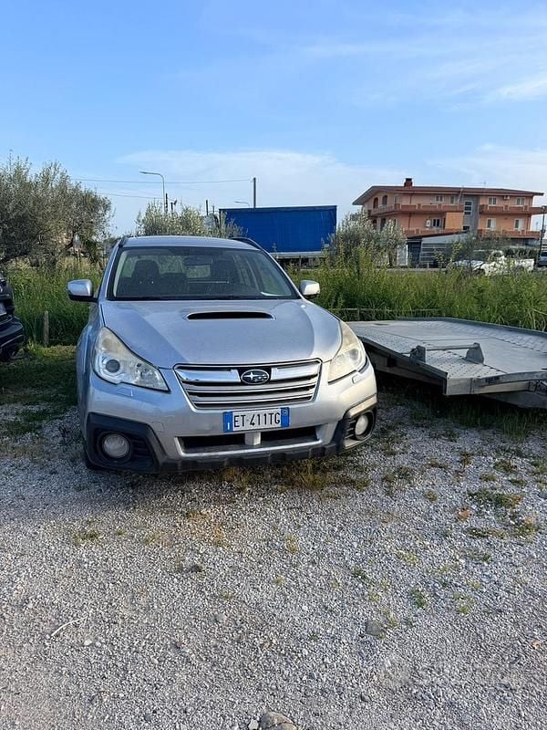 Usata Subaru Outback 2014 Grigio Station wagon