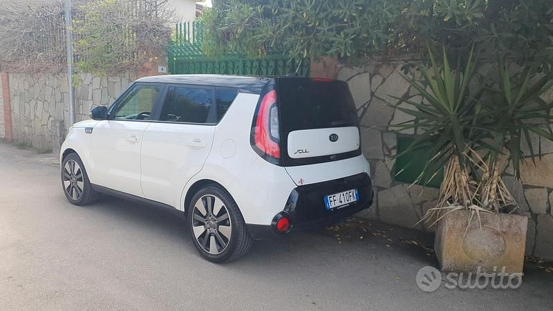 Usata Kia Soul 136 CV (100 kW) 2016 Bianco SUV