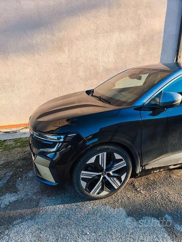 Usata Renault Megane E-Tech 161 kW (220 CV) 2023 Nero Berlina