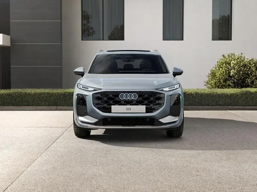 Nuova Audi Q3 Business 150 CV (110 kW) 2026 Grigio SUV