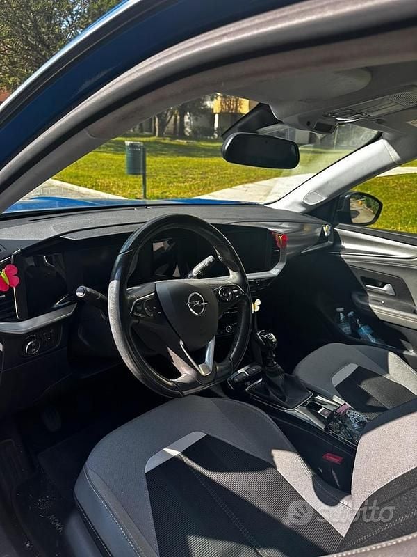 Usata Opel Mokka Elegance 131 CV (96 kW) 2021 Blu SUV