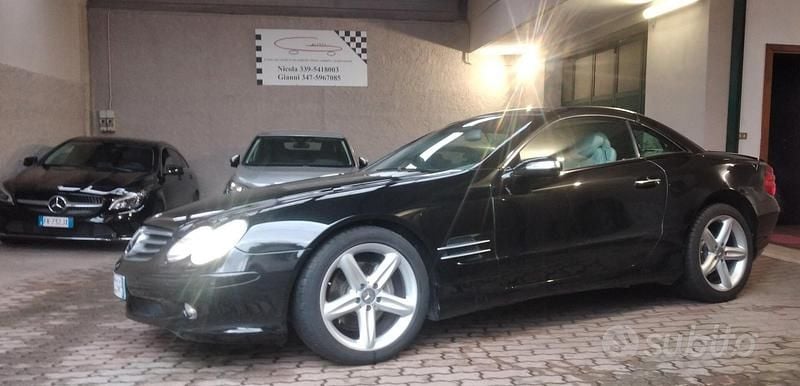Usata Mercedes SL500 244 CV (179 kW) 2004 Nero Cabrio
