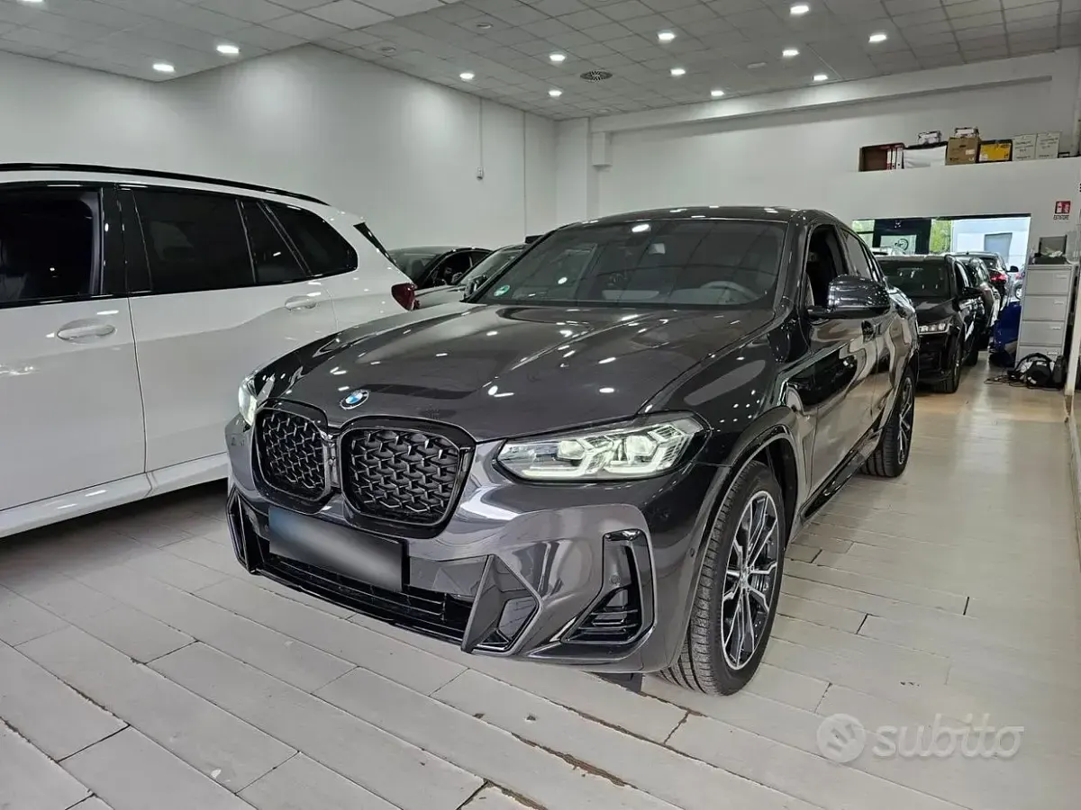 Usata BMW X4 M Sport 190 CV (139 kW) 2023 Grigio SUV